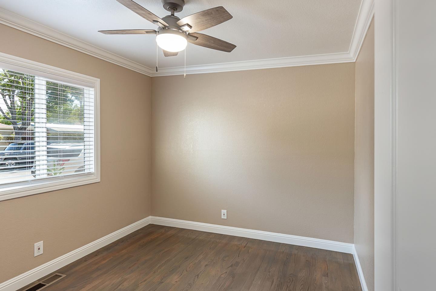 Detail Gallery Image 8 of 21 For 450 California St, Santa Clara,  CA 95050 - – Beds | – Baths