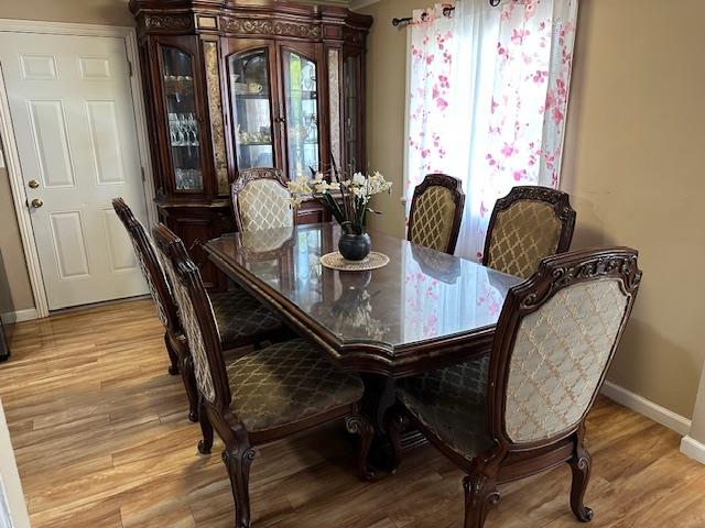 Detail Gallery Image 5 of 7 For 1825 Luzern St, Seaside,  CA 93955 - 3 Beds | 1 Baths