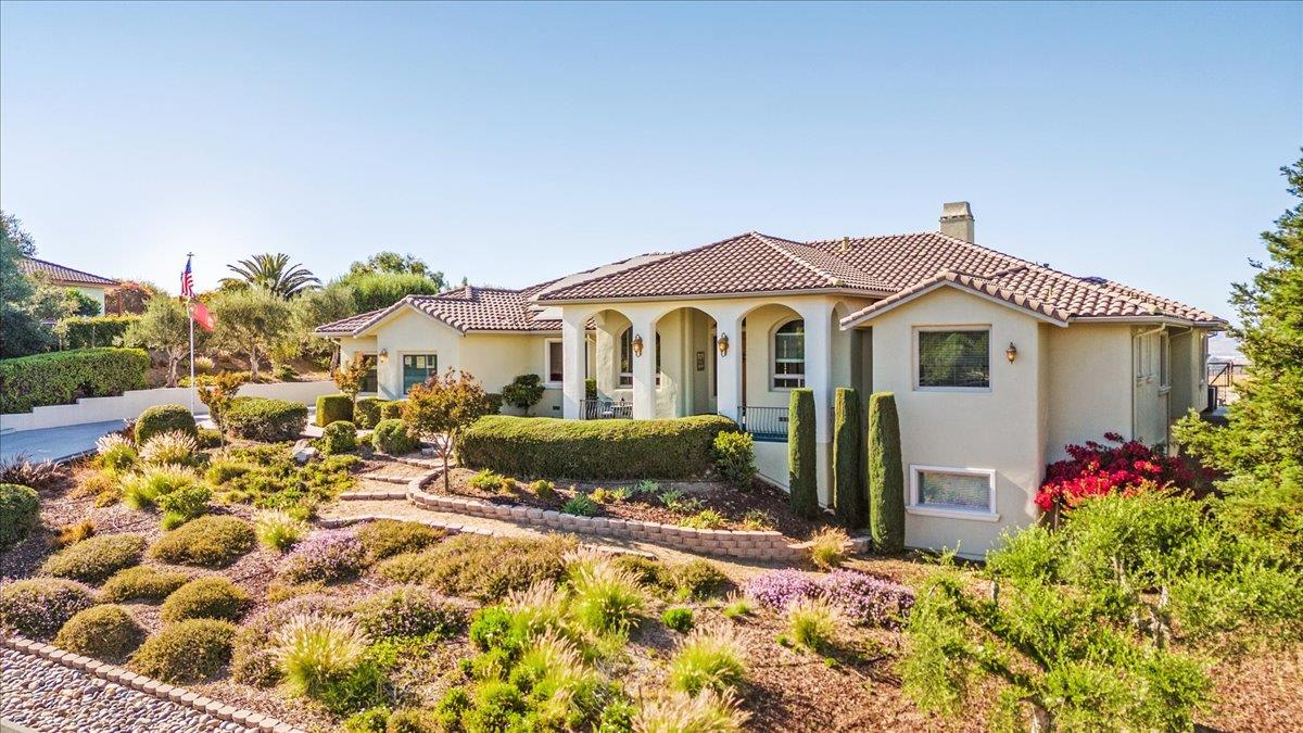 Detail Gallery Image 17 of 76 For 4116 Ashford Cir, Hollister,  CA 95023 - 4 Beds | 3/1 Baths