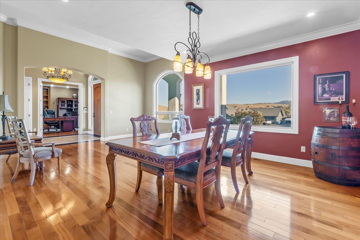 Detail Gallery Image 36 of 76 For 4116 Ashford Cir, Hollister,  CA 95023 - 4 Beds | 3/1 Baths