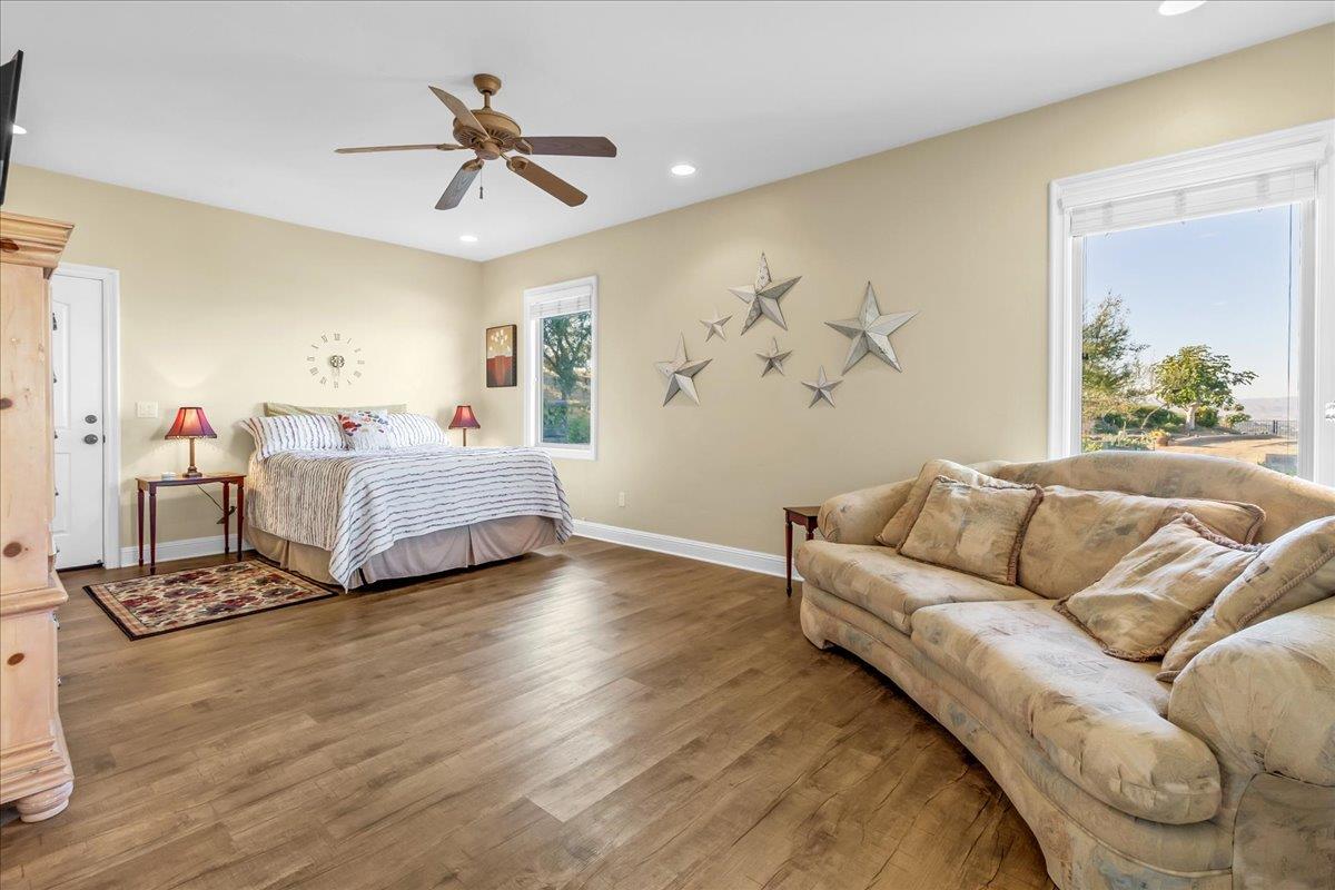 Detail Gallery Image 52 of 76 For 4116 Ashford Cir, Hollister,  CA 95023 - 4 Beds | 3/1 Baths
