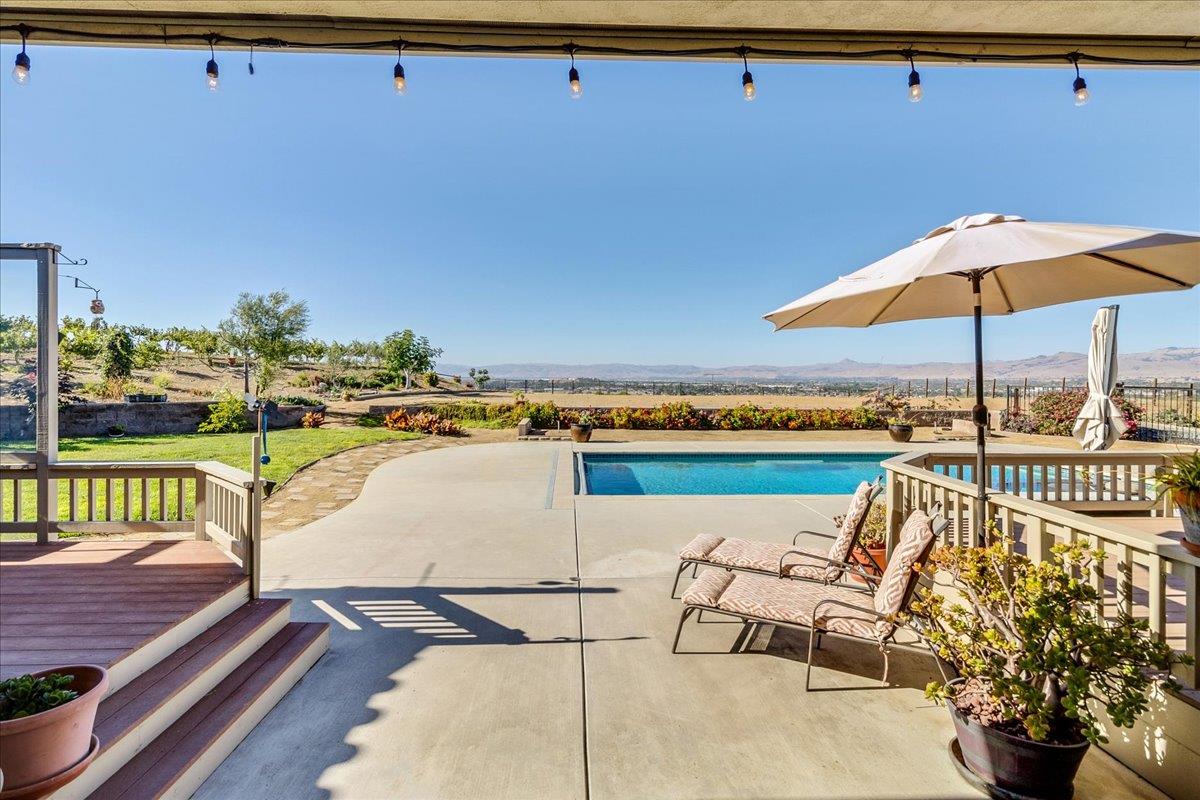 Detail Gallery Image 63 of 76 For 4116 Ashford Cir, Hollister,  CA 95023 - 4 Beds | 3/1 Baths