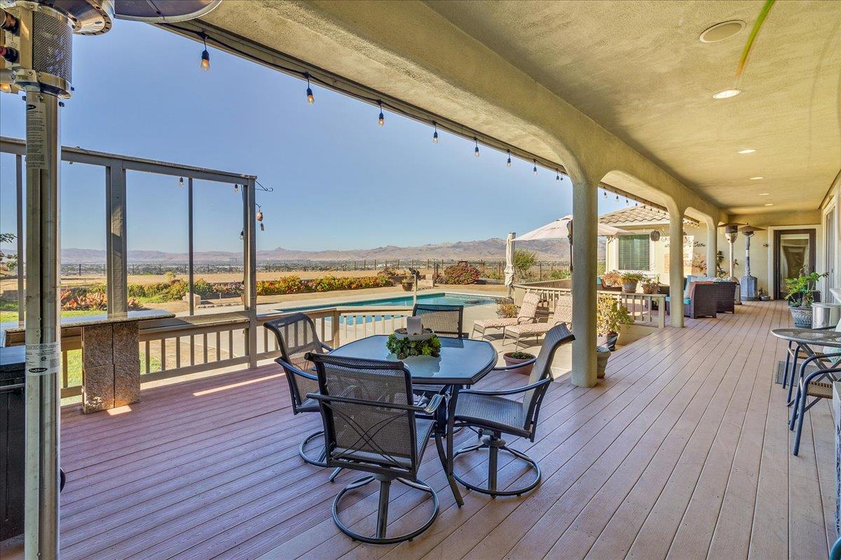 Detail Gallery Image 65 of 76 For 4116 Ashford Cir, Hollister,  CA 95023 - 4 Beds | 3/1 Baths