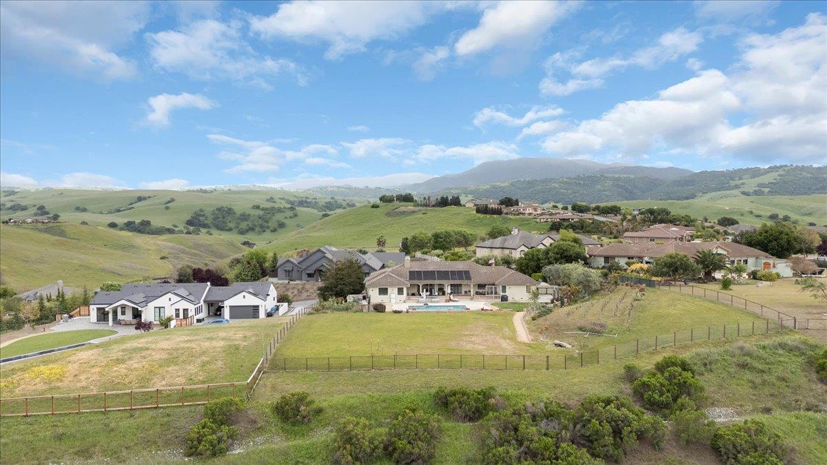 Detail Gallery Image 72 of 76 For 4116 Ashford Cir, Hollister,  CA 95023 - 4 Beds | 3/1 Baths