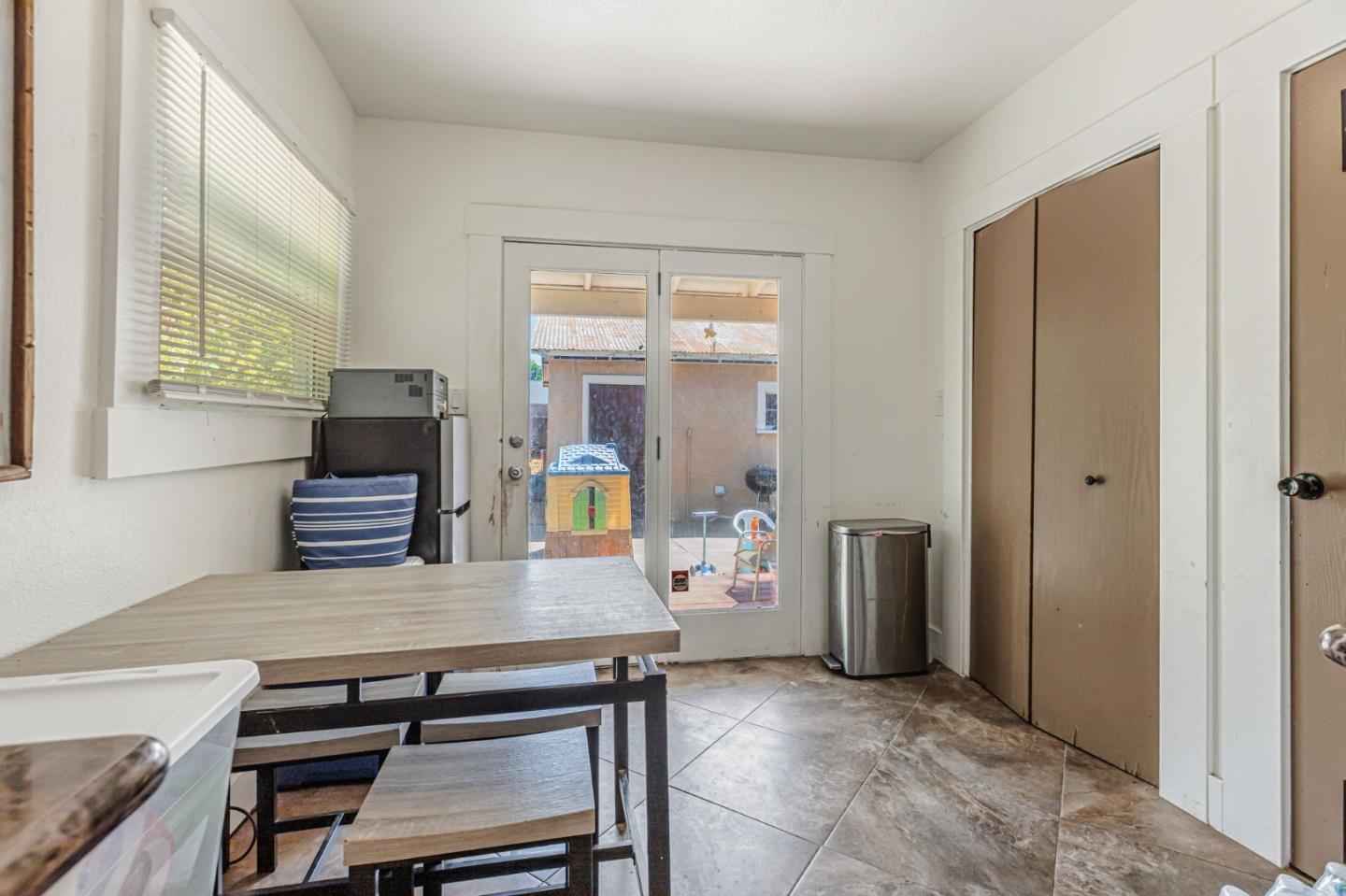 Detail Gallery Image 19 of 36 For 1179 San Benito St, Hollister,  CA 95023 - 2 Beds | 1 Baths