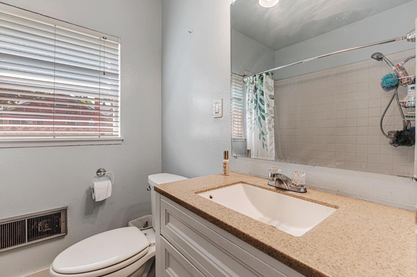 Detail Gallery Image 29 of 36 For 1179 San Benito St, Hollister,  CA 95023 - 2 Beds | 1 Baths