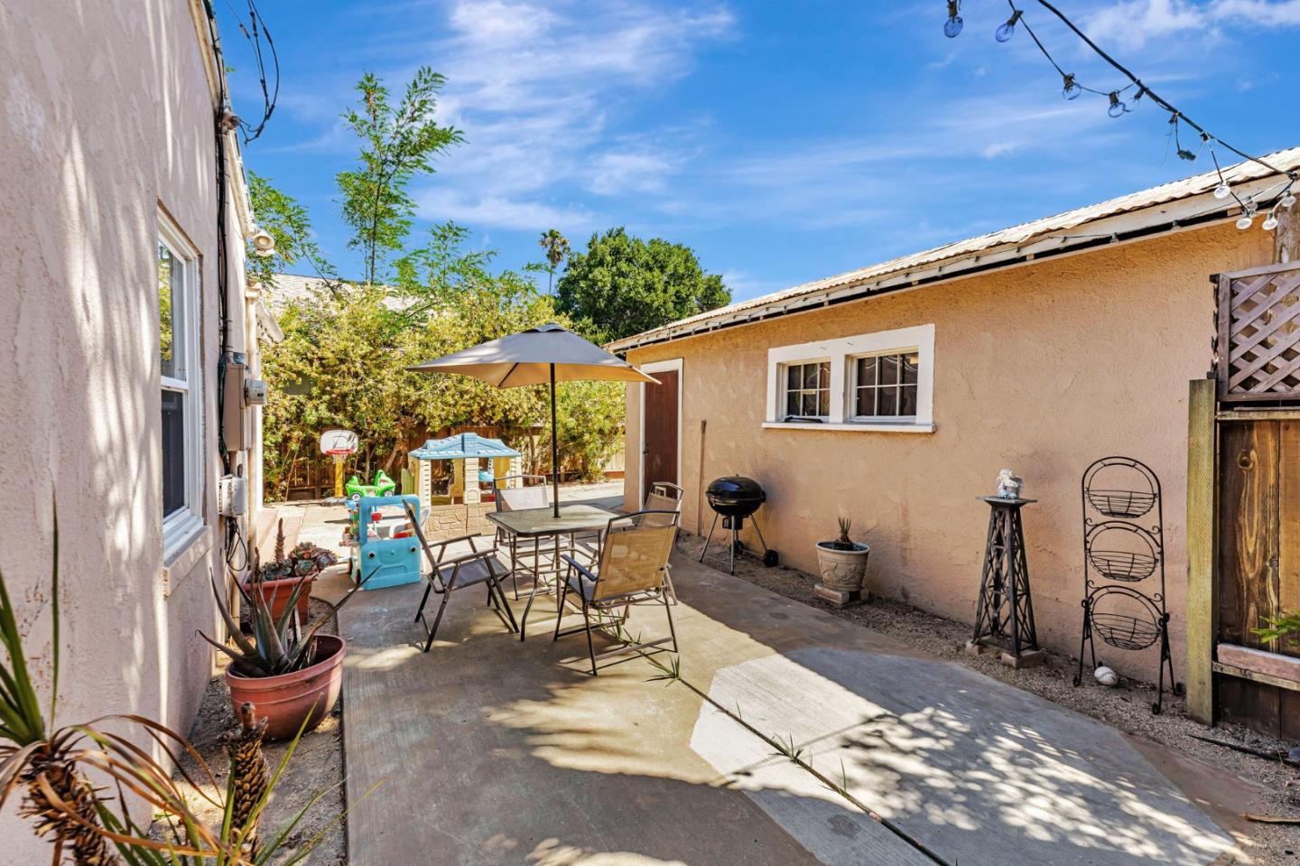 Detail Gallery Image 31 of 36 For 1179 San Benito St, Hollister,  CA 95023 - 2 Beds | 1 Baths