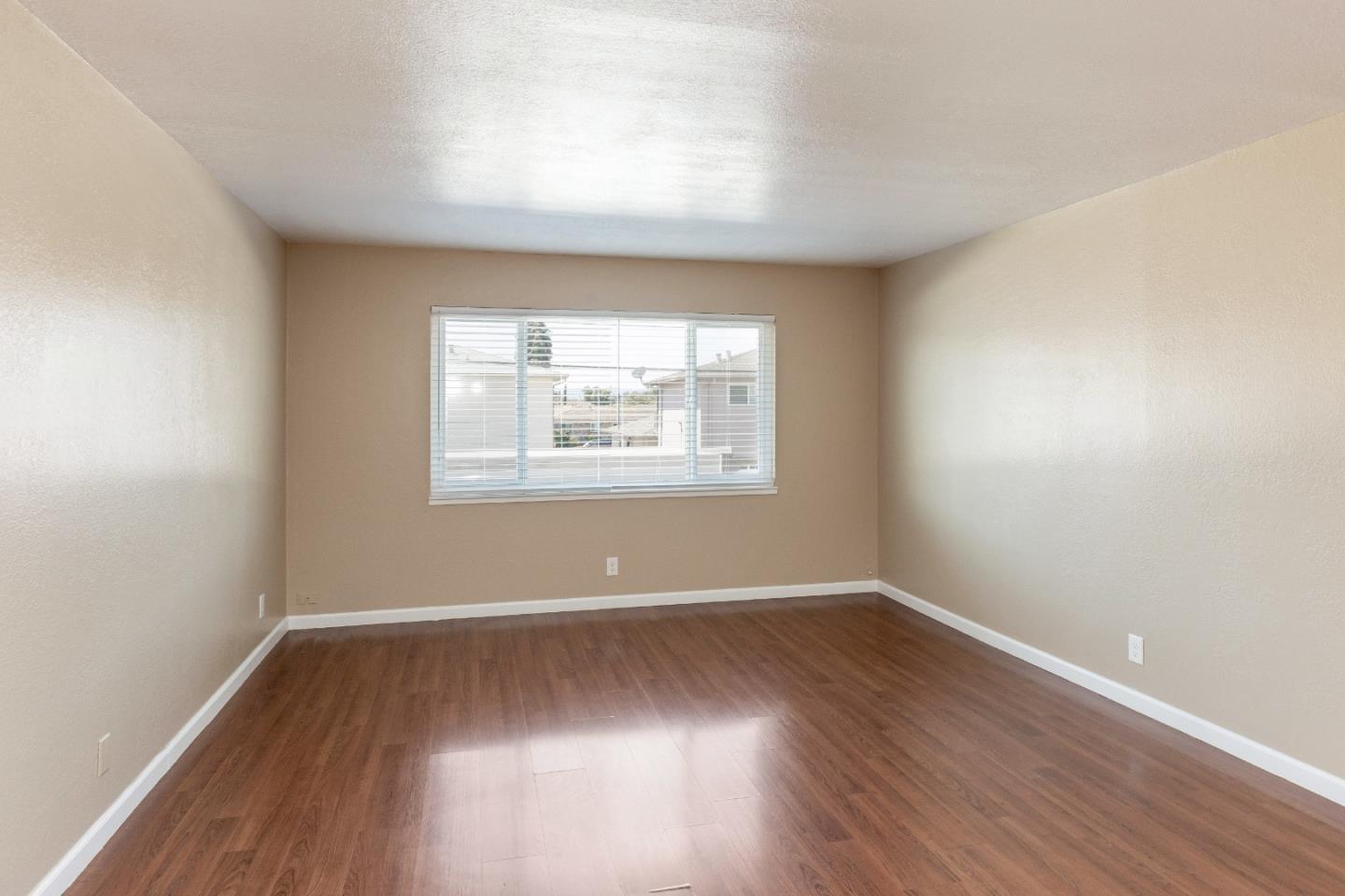 Detail Gallery Image 14 of 19 For 2104 Royal Dr, Santa Clara,  CA 95050 - – Beds | – Baths