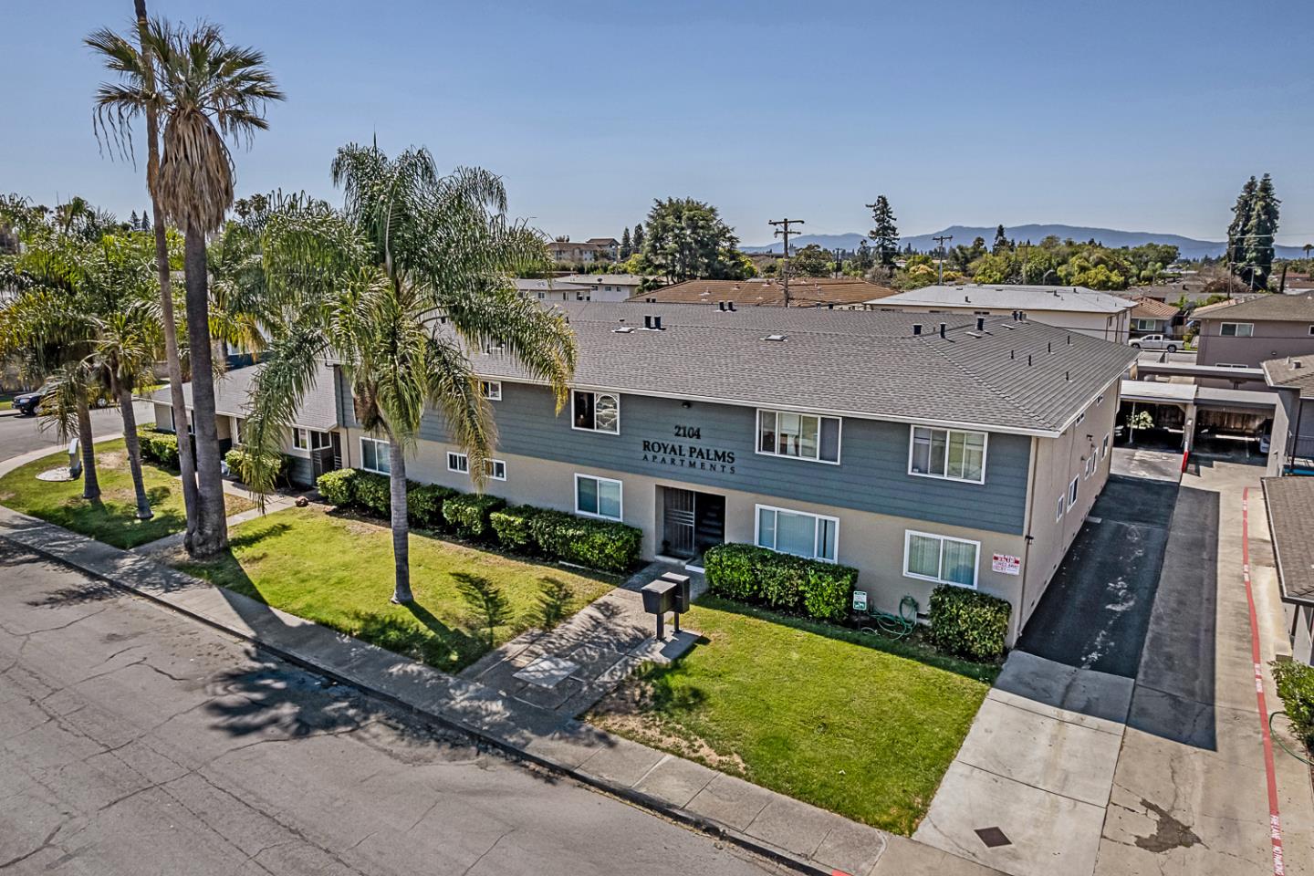 Detail Gallery Image 4 of 19 For 2104 Royal Dr, Santa Clara,  CA 95050 - – Beds | – Baths