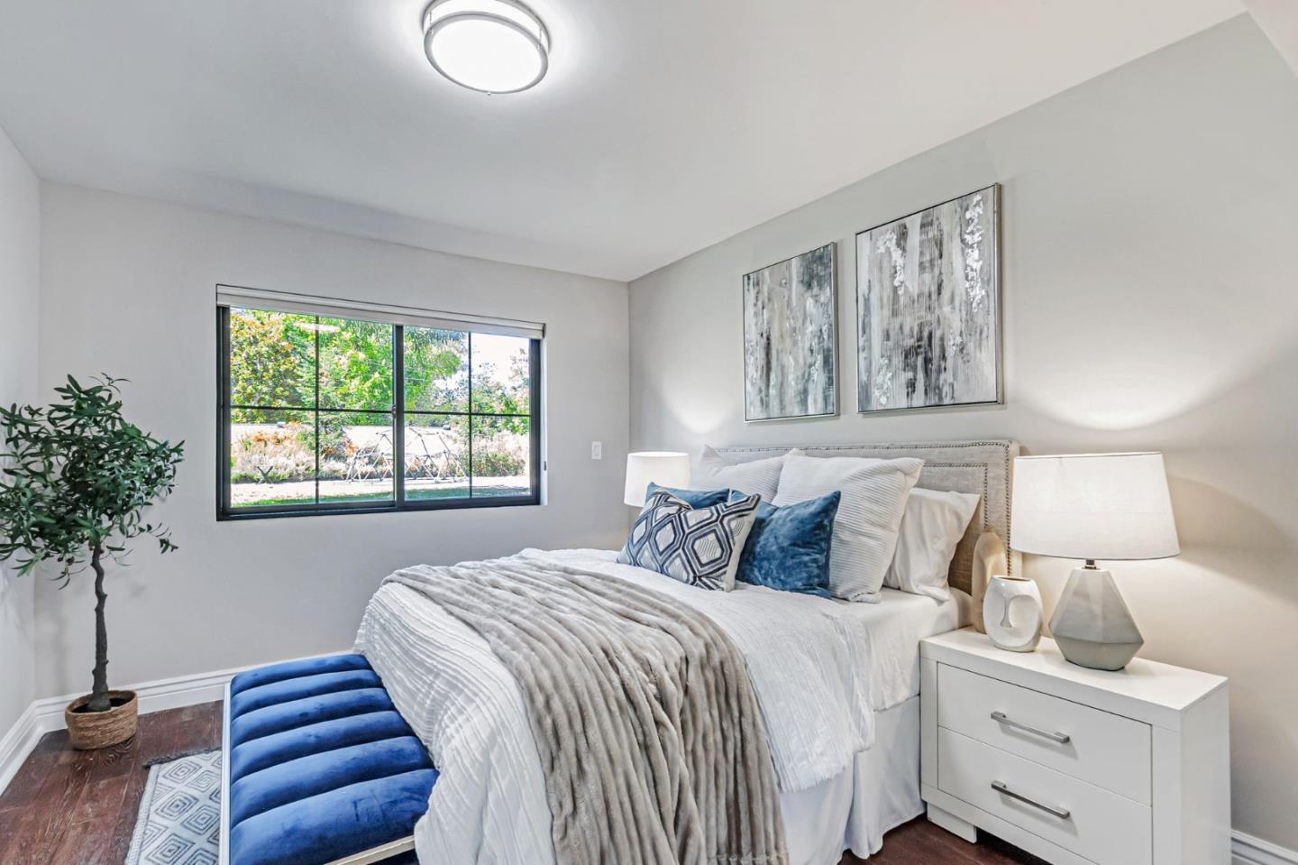 Detail Gallery Image 24 of 52 For 19680 Crestbrook Dr, Saratoga,  CA 95070 - 4 Beds | 3 Baths