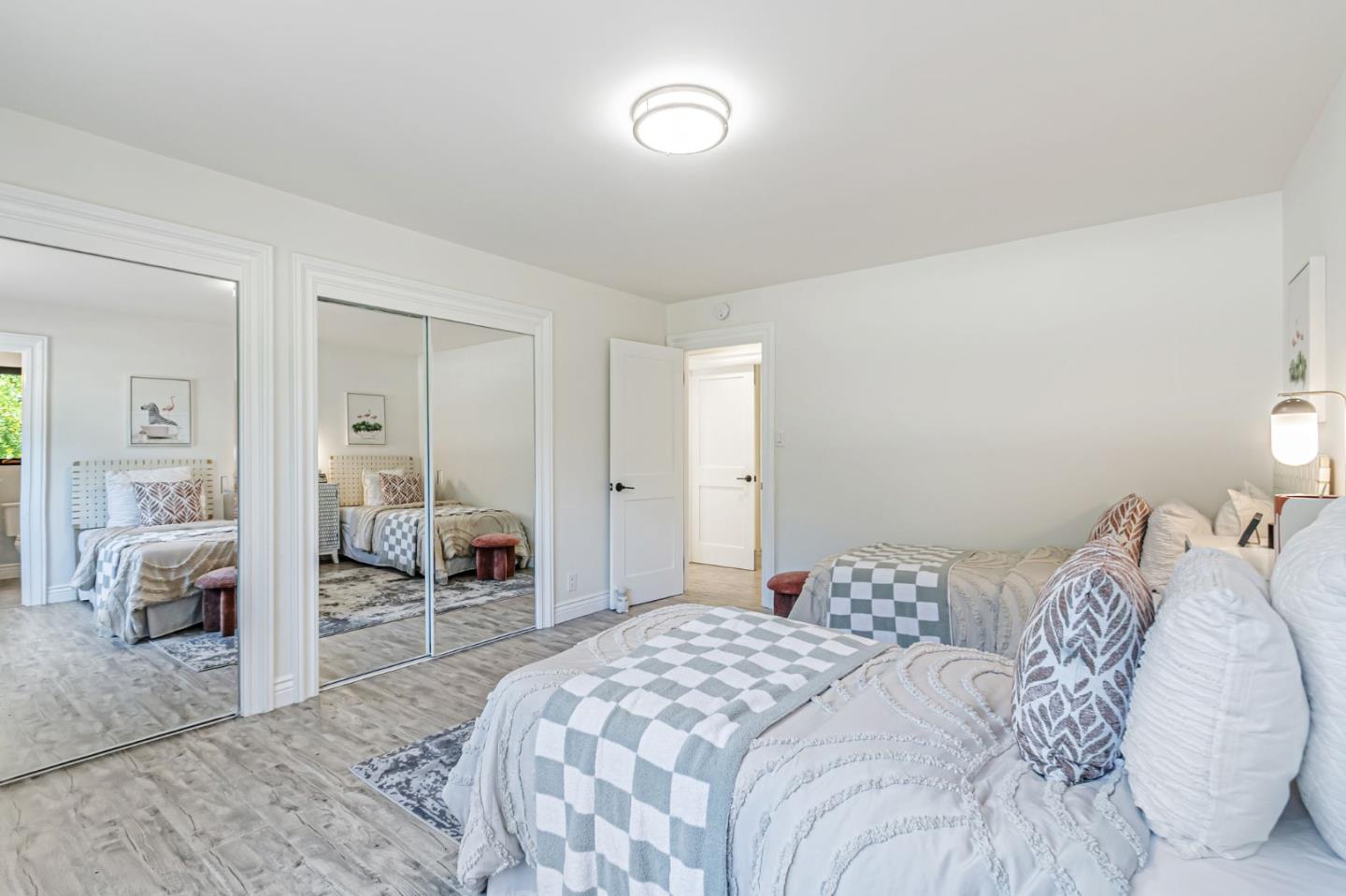 Detail Gallery Image 28 of 52 For 19680 Crestbrook Dr, Saratoga,  CA 95070 - 4 Beds | 3 Baths