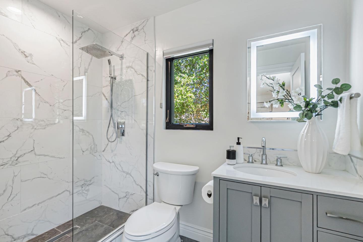Detail Gallery Image 39 of 52 For 19680 Crestbrook Dr, Saratoga,  CA 95070 - 4 Beds | 3 Baths