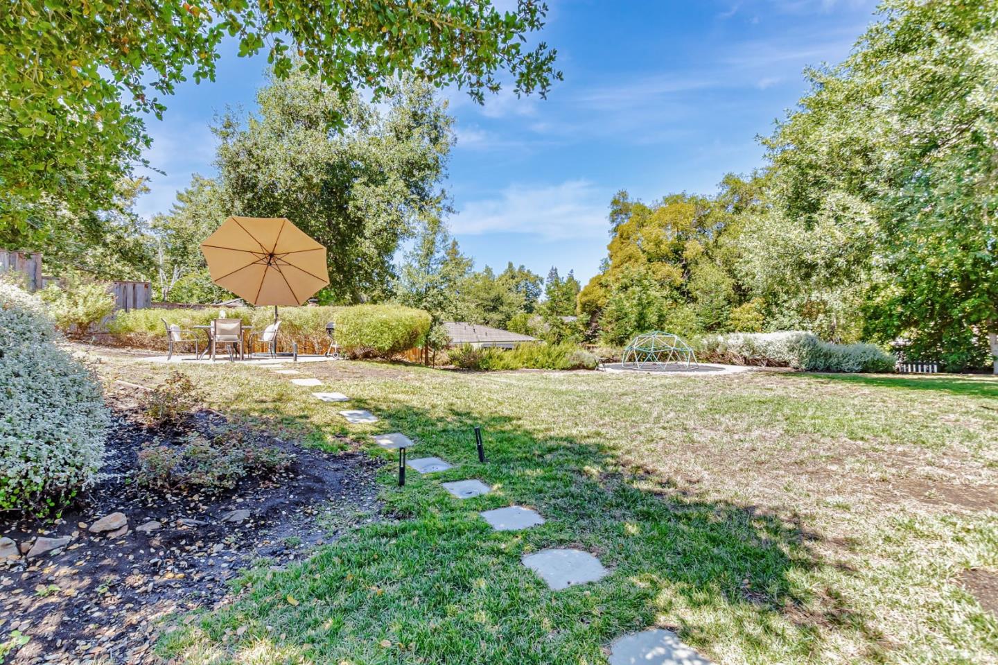 Detail Gallery Image 47 of 52 For 19680 Crestbrook Dr, Saratoga,  CA 95070 - 4 Beds | 3 Baths