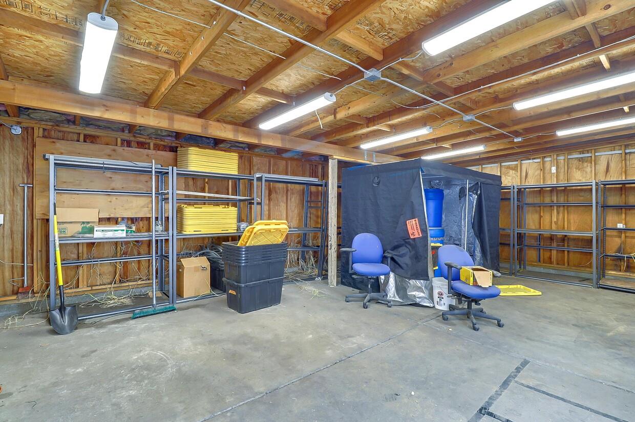 Detail Gallery Image 12 of 25 For 1025 44th Ave, Oakland,  CA 94601 - – Beds | – Baths