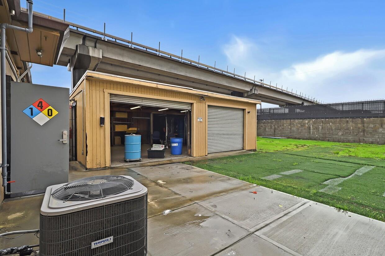 Detail Gallery Image 25 of 25 For 1025 44th Ave, Oakland,  CA 94601 - – Beds | – Baths