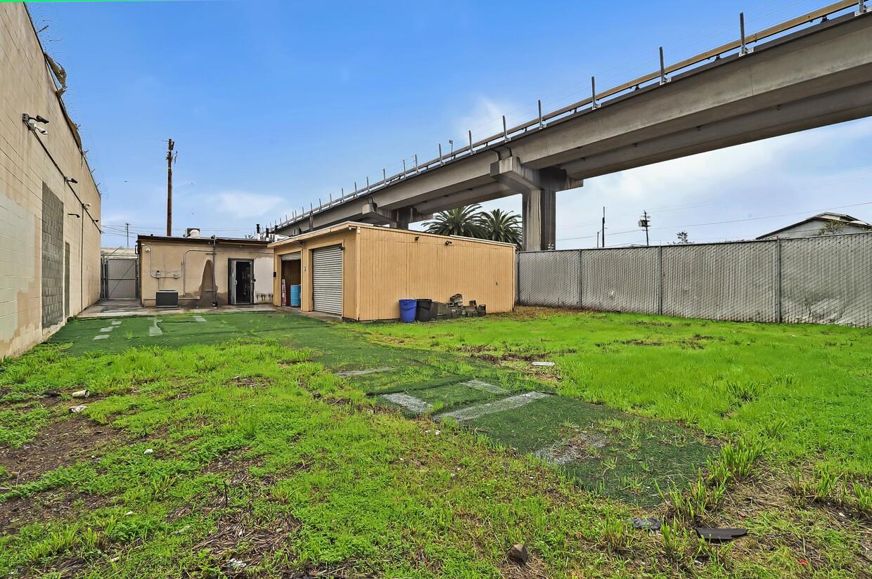 Detail Gallery Image 7 of 25 For 1025 44th Ave, Oakland,  CA 94601 - – Beds | – Baths