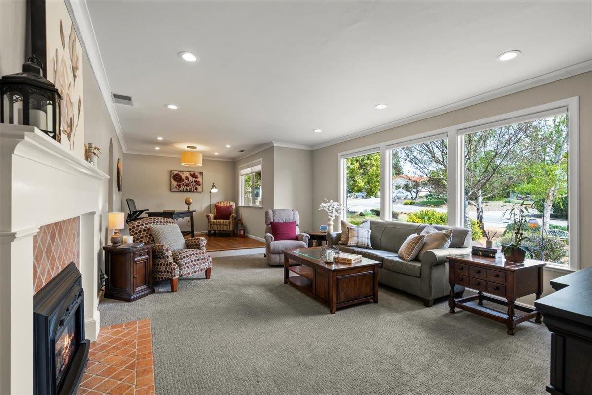 Detail Gallery Image 13 of 56 For 17441 Blue Jay Dr, Morgan Hill,  CA 95037 - 4 Beds | 3/1 Baths