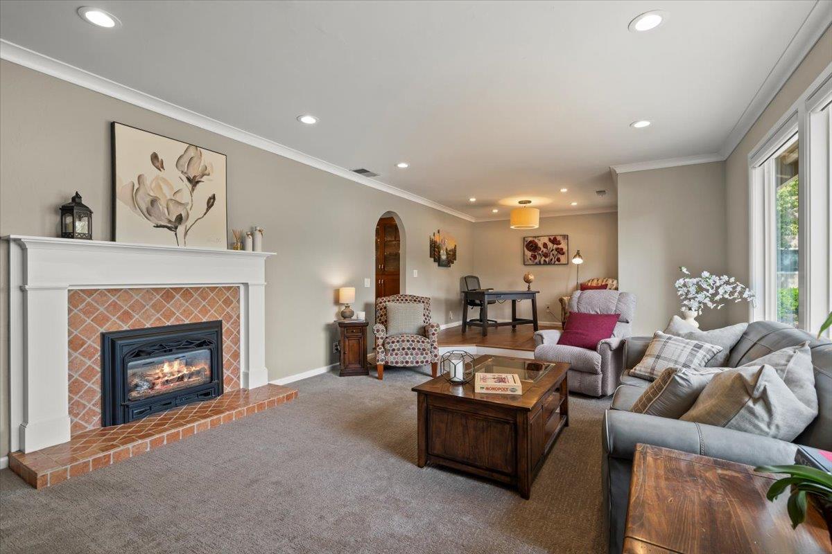 Detail Gallery Image 14 of 56 For 17441 Blue Jay Dr, Morgan Hill,  CA 95037 - 4 Beds | 3/1 Baths