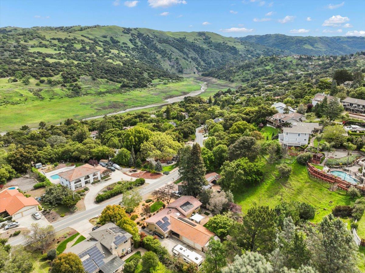 Detail Gallery Image 54 of 56 For 17441 Blue Jay Dr, Morgan Hill,  CA 95037 - 4 Beds | 3/1 Baths