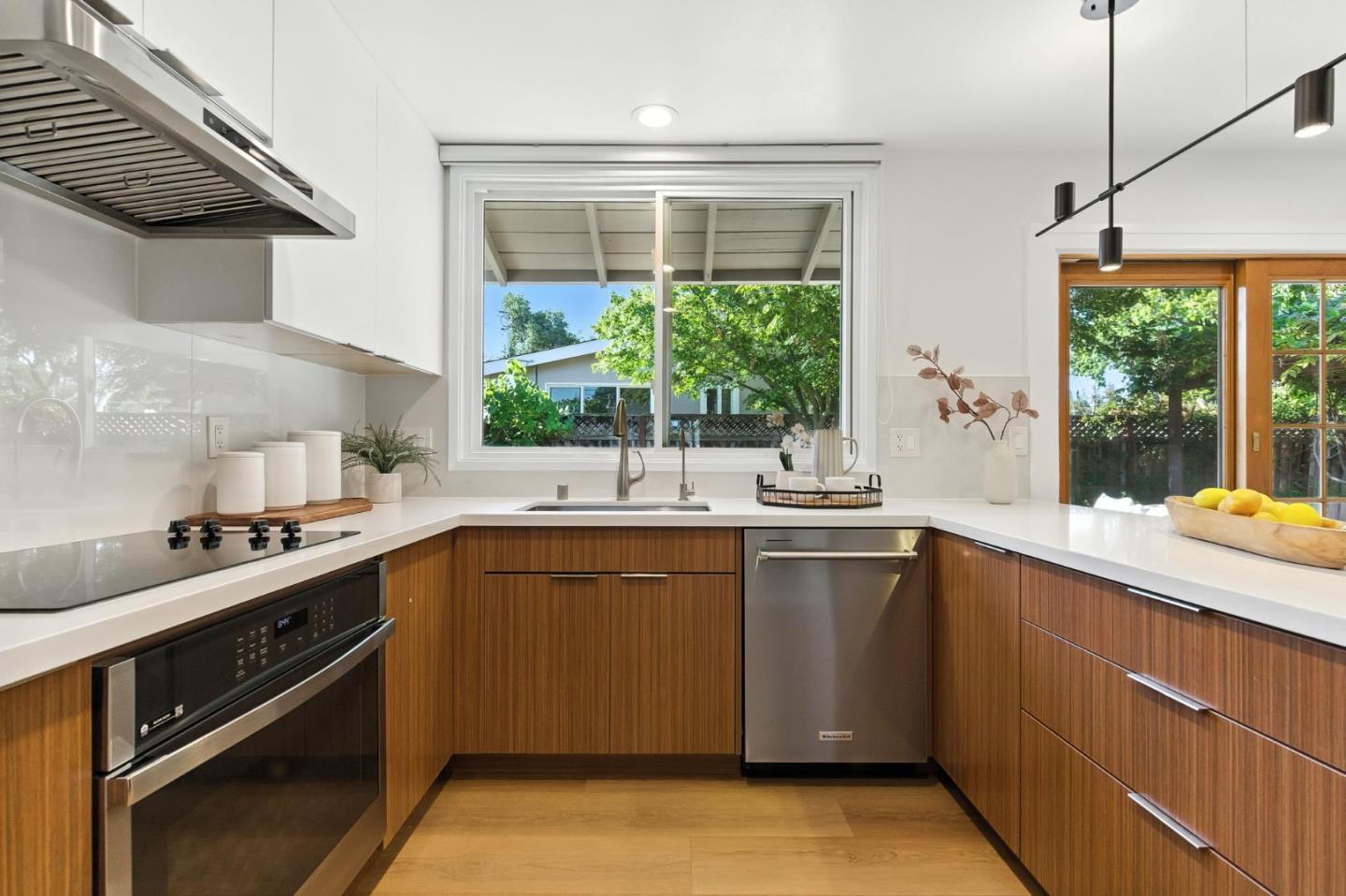Detail Gallery Image 6 of 24 For 2464 Brannan Pl, Santa Clara,  CA 95050 - 3 Beds | 2 Baths