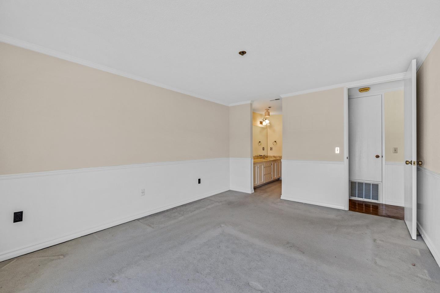 Detail Gallery Image 11 of 21 For 1396 El Camino Real #302,  Millbrae,  CA 94030 - 2 Beds | 2 Baths