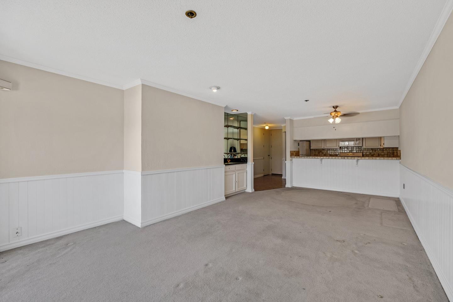 Detail Gallery Image 4 of 21 For 1396 El Camino Real #302,  Millbrae,  CA 94030 - 2 Beds | 2 Baths