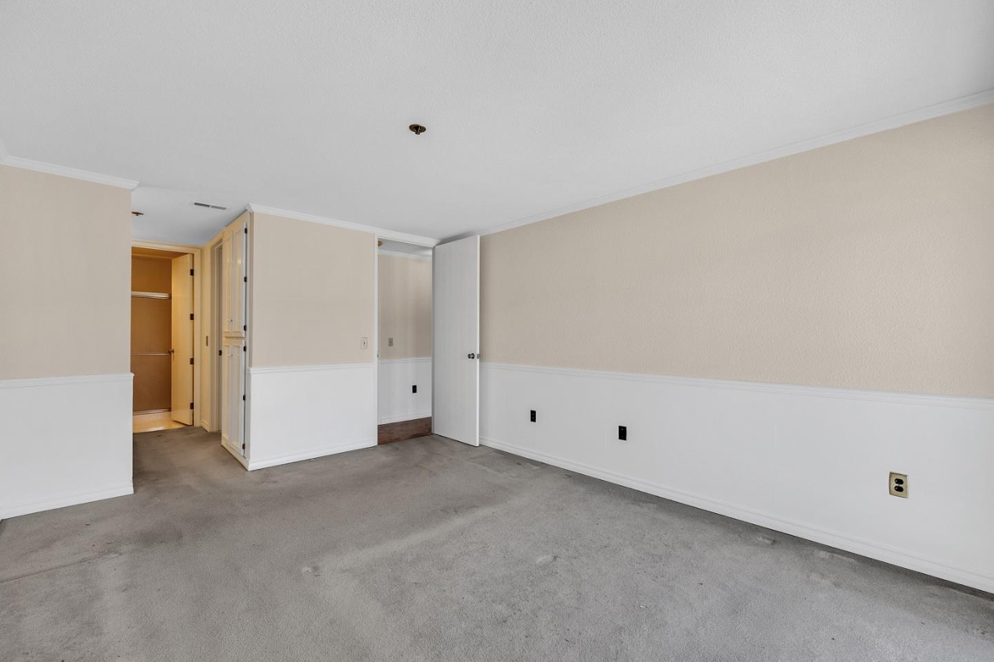 Detail Gallery Image 9 of 21 For 1396 El Camino Real #302,  Millbrae,  CA 94030 - 2 Beds | 2 Baths