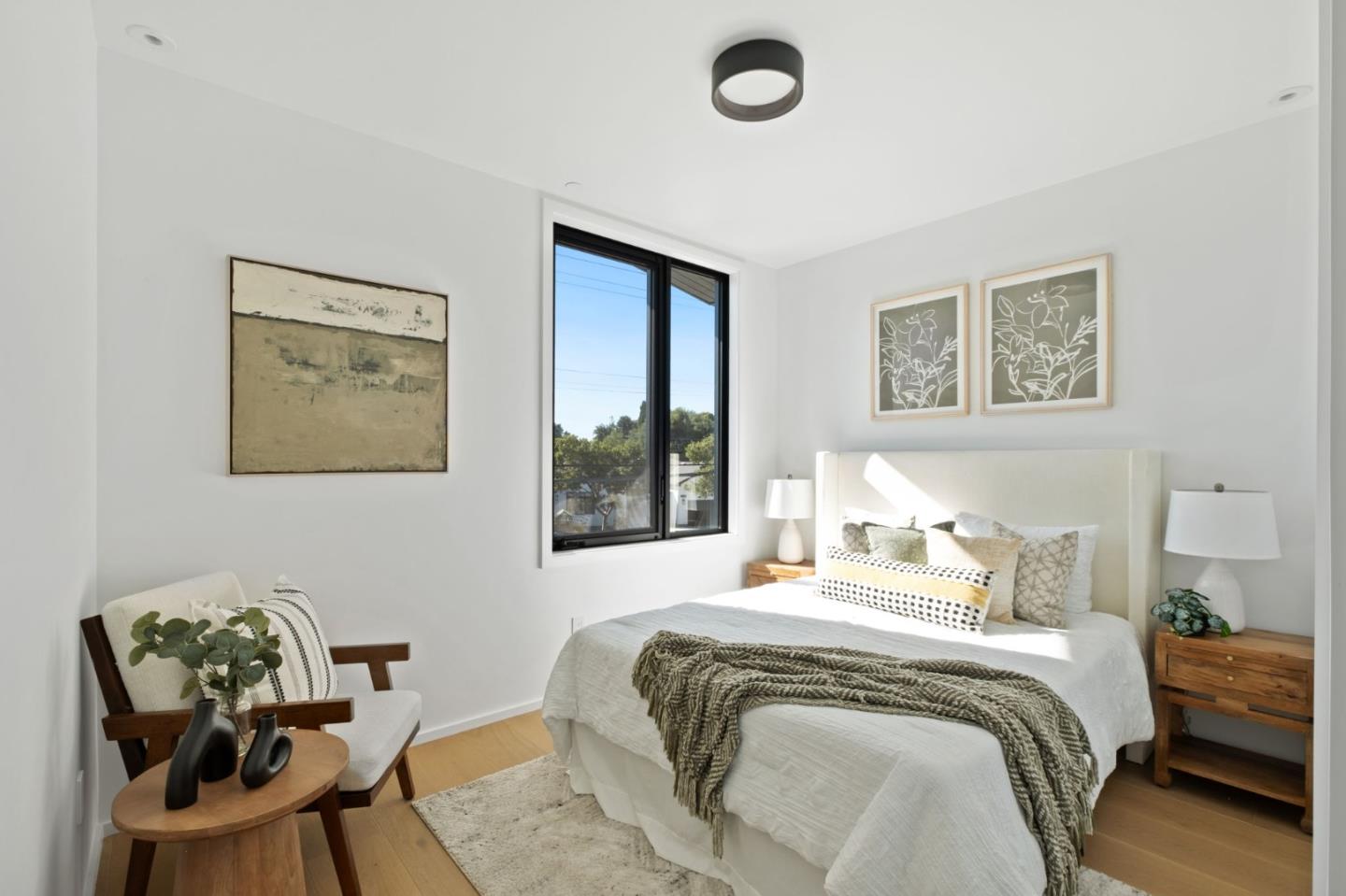 Detail Gallery Image 15 of 22 For 2160 Menalto Ave, Menlo Park,  CA 94025 - 5 Beds | 3 Baths