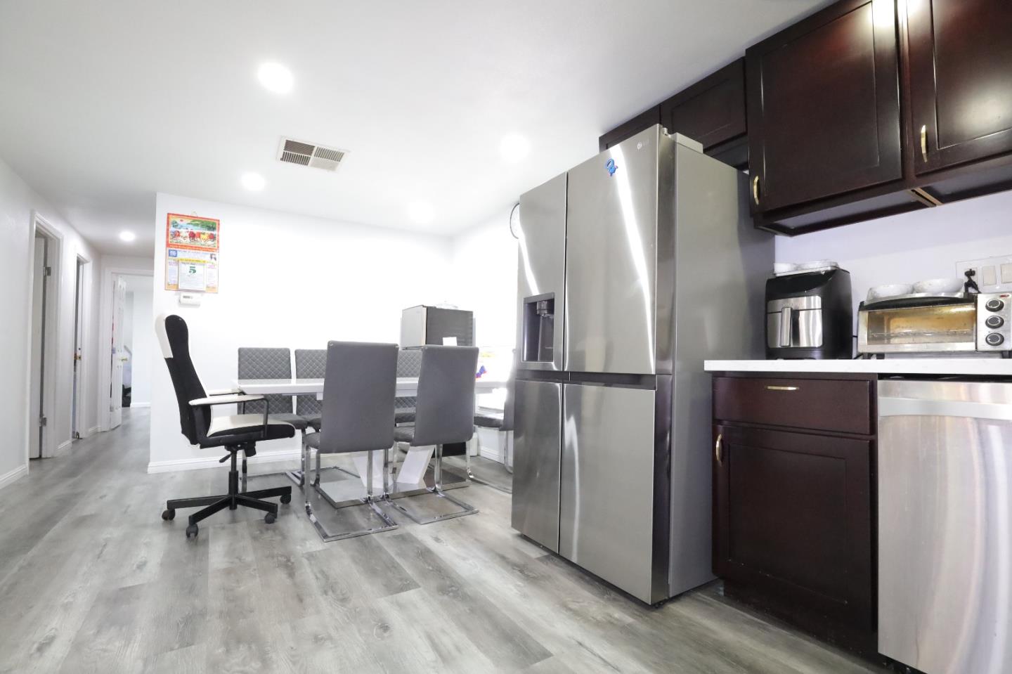 Detail Gallery Image 10 of 27 For 3637 Snell Ave #12,  San Jose,  CA 95136 - 3 Beds | 2 Baths