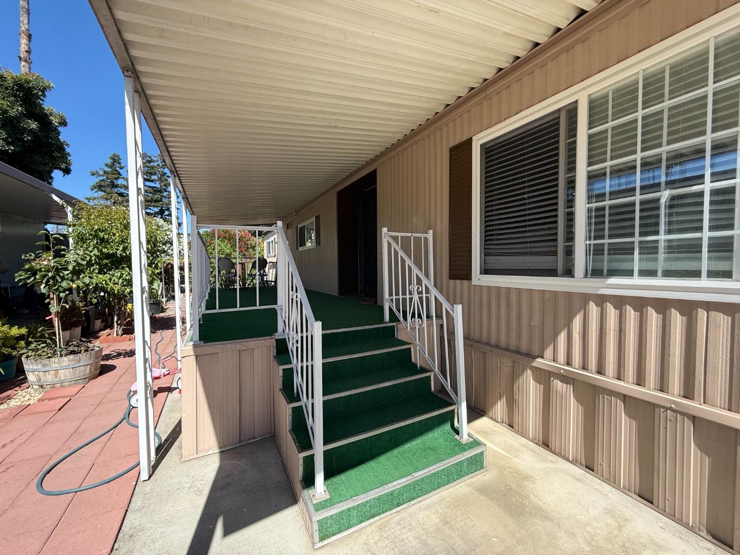 Detail Gallery Image 3 of 27 For 3637 Snell Ave #12,  San Jose,  CA 95136 - 3 Beds | 2 Baths
