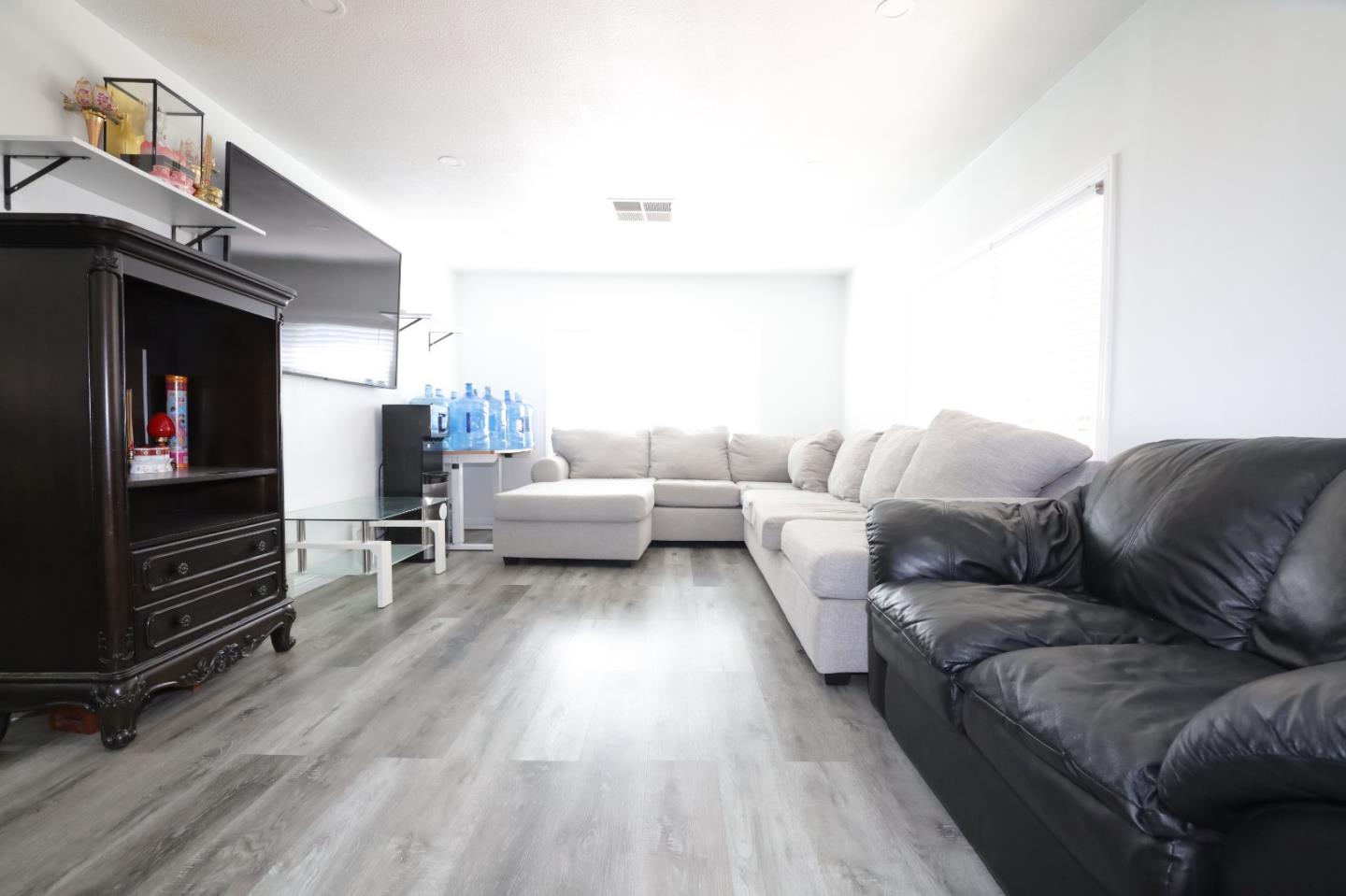 Detail Gallery Image 6 of 27 For 3637 Snell Ave #12,  San Jose,  CA 95136 - 3 Beds | 2 Baths