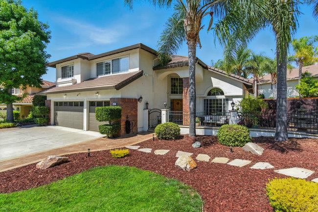 Detail Gallery Image 2 of 89 For 4252 Merlot Ct, San Jose,  CA 95135 - 5 Beds | 3 Baths