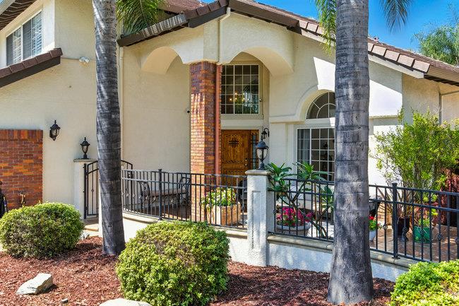 Detail Gallery Image 4 of 89 For 4252 Merlot Ct, San Jose,  CA 95135 - 5 Beds | 3 Baths
