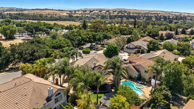 Detail Gallery Image 73 of 89 For 4252 Merlot Ct, San Jose,  CA 95135 - 5 Beds | 3 Baths