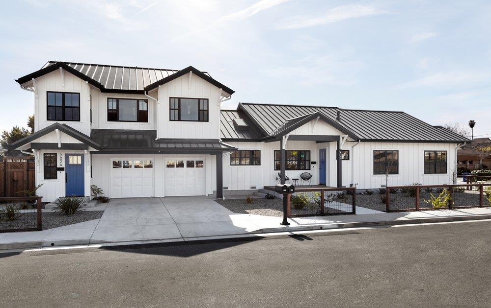 Detail Gallery Image 1 of 7 For 902 Hanover St, Santa Cruz,  CA 95062 - 4 Beds | 3 Baths