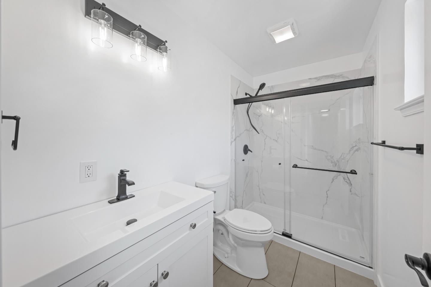 Detail Gallery Image 9 of 9 For 920 Northrup St, San Jose,  CA 95126 - 2 Beds | 1 Baths
