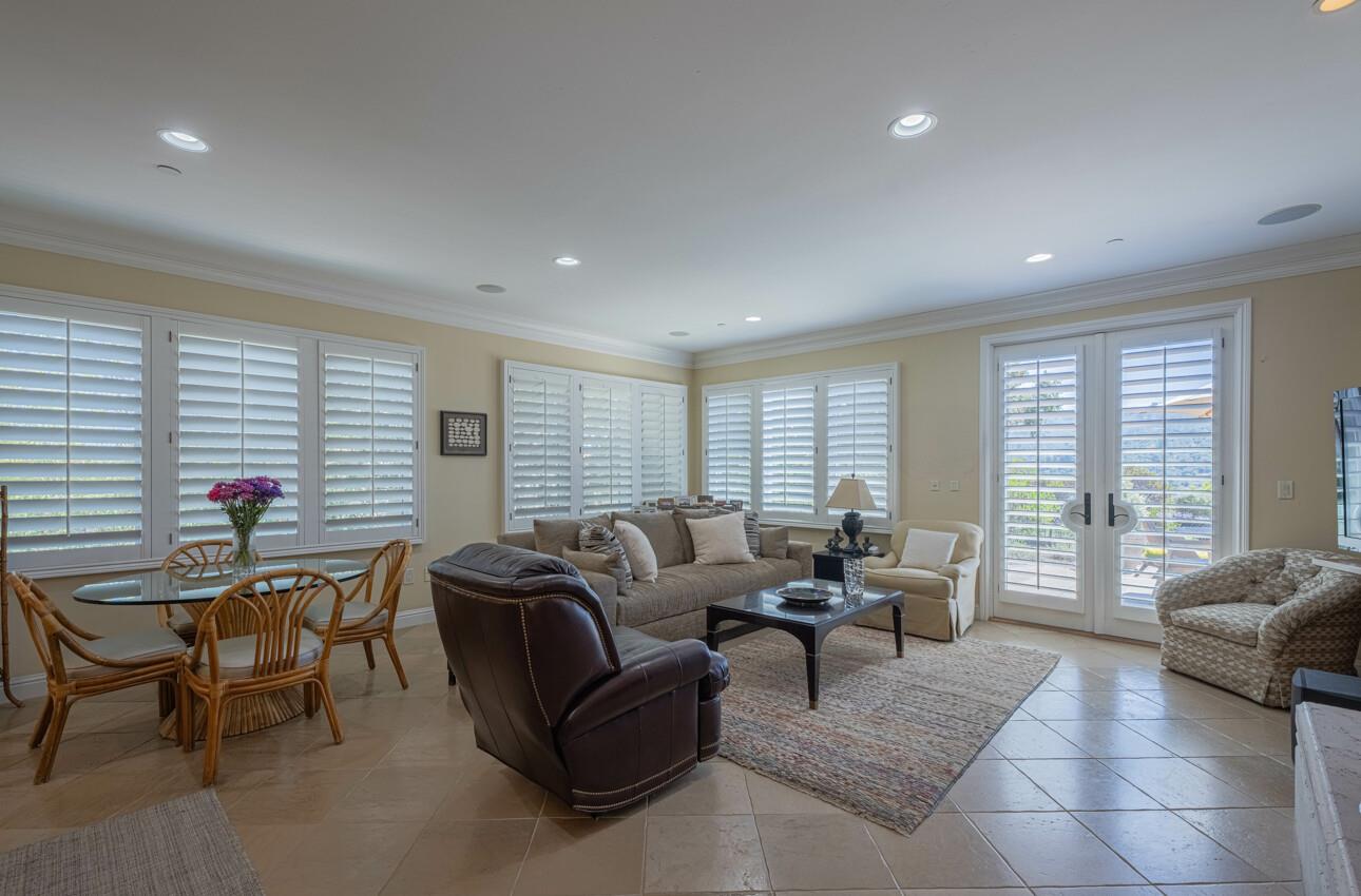 Detail Gallery Image 19 of 64 For 407 Mirador Ct, Monterey,  CA 93940 - 3 Beds | 3/1 Baths