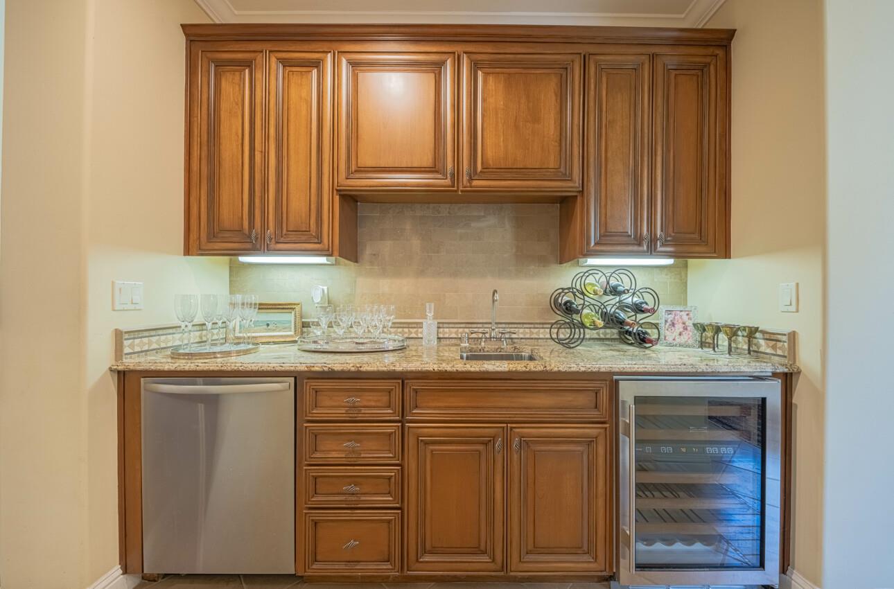 Detail Gallery Image 27 of 64 For 407 Mirador Ct, Monterey,  CA 93940 - 3 Beds | 3/1 Baths