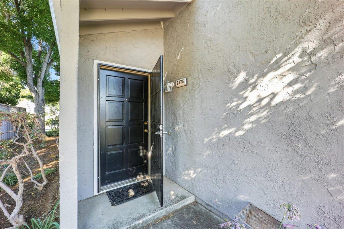 Detail Gallery Image 3 of 48 For 2375 Lincoln Village Dr, San Jose,  CA 95125 - 2 Beds | 2 Baths