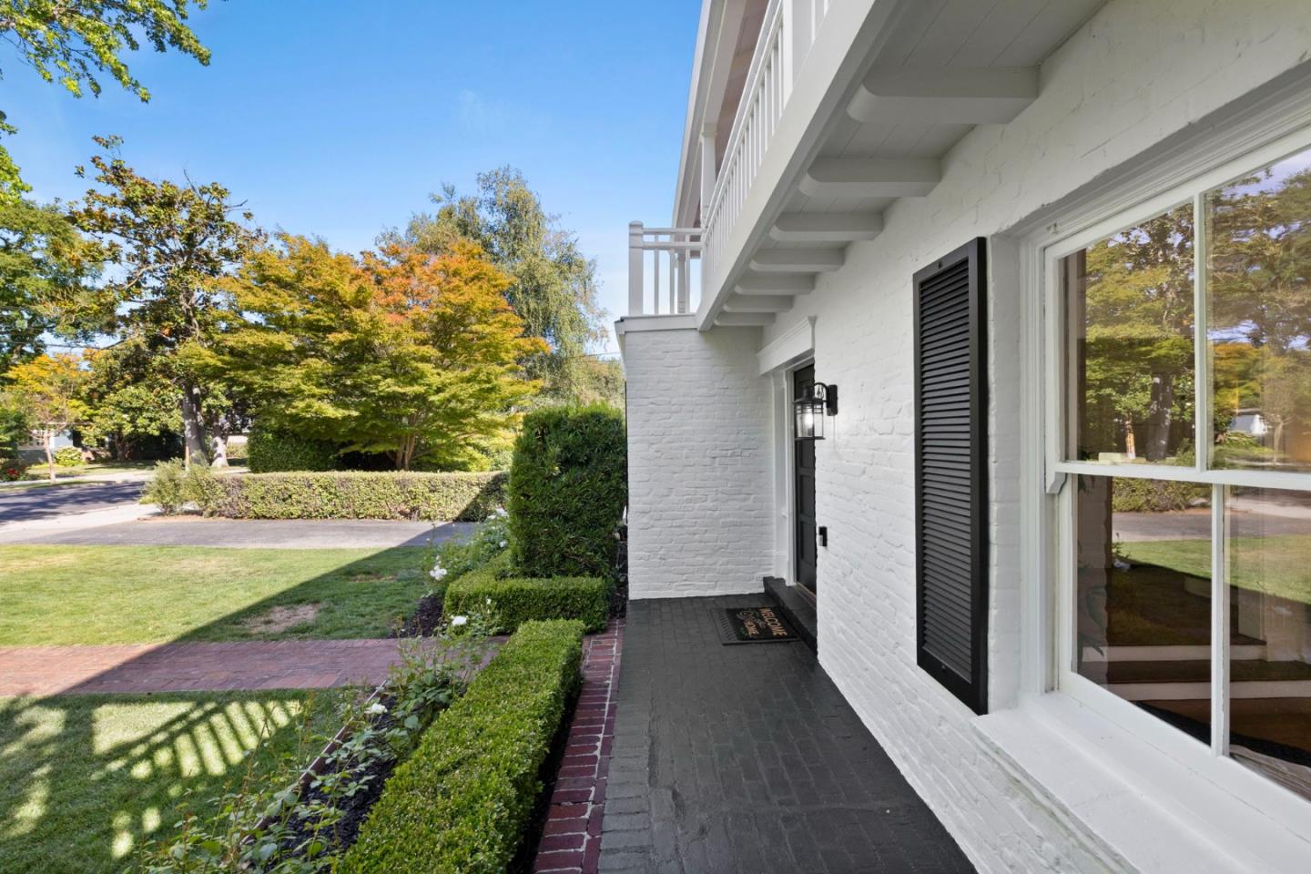 Detail Gallery Image 11 of 48 For 48 Turnsworth Ave, Redwood City,  CA 94062 - 4 Beds | 3 Baths