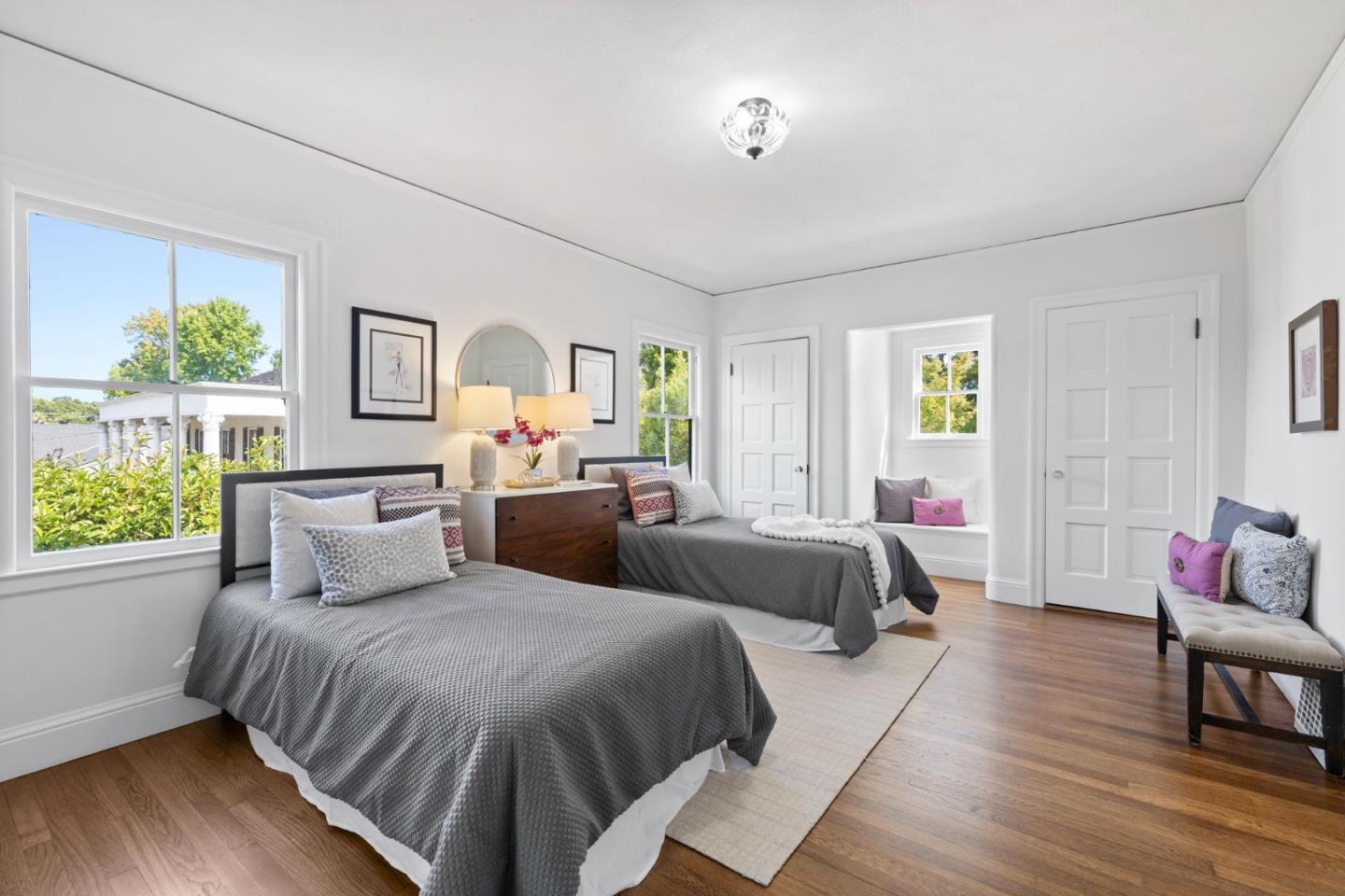 Detail Gallery Image 34 of 48 For 48 Turnsworth Ave, Redwood City,  CA 94062 - 4 Beds | 3 Baths