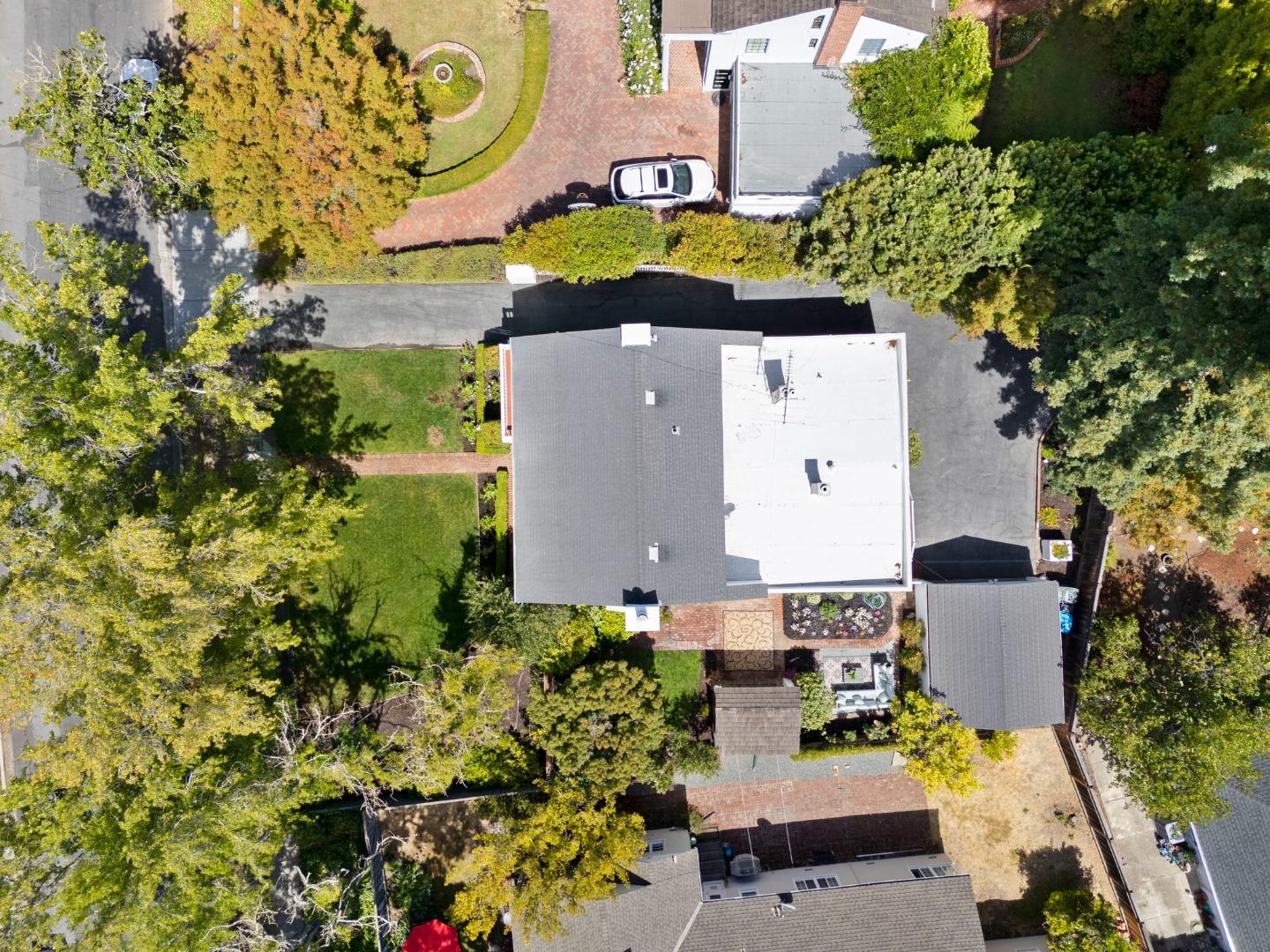 Detail Gallery Image 9 of 48 For 48 Turnsworth Ave, Redwood City,  CA 94062 - 4 Beds | 3 Baths