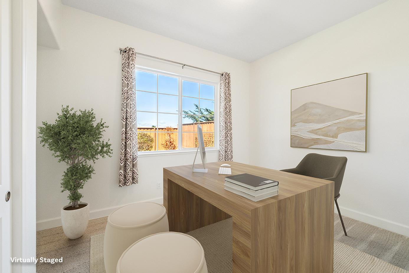 Detail Gallery Image 13 of 63 For 465 Russell Way, Marina,  CA 93933 - 6 Beds | 4 Baths
