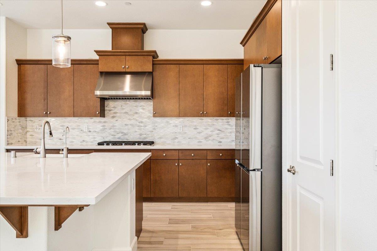 Detail Gallery Image 27 of 63 For 465 Russell Way, Marina,  CA 93933 - 6 Beds | 4 Baths