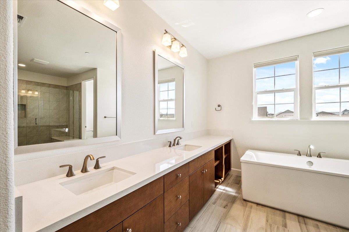 Detail Gallery Image 43 of 63 For 465 Russell Way, Marina,  CA 93933 - 6 Beds | 4 Baths