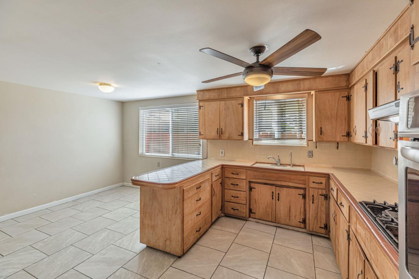Detail Gallery Image 24 of 90 For 2718 Ferguson Rd, Gilroy,  CA 95020 - 4 Beds | 2 Baths