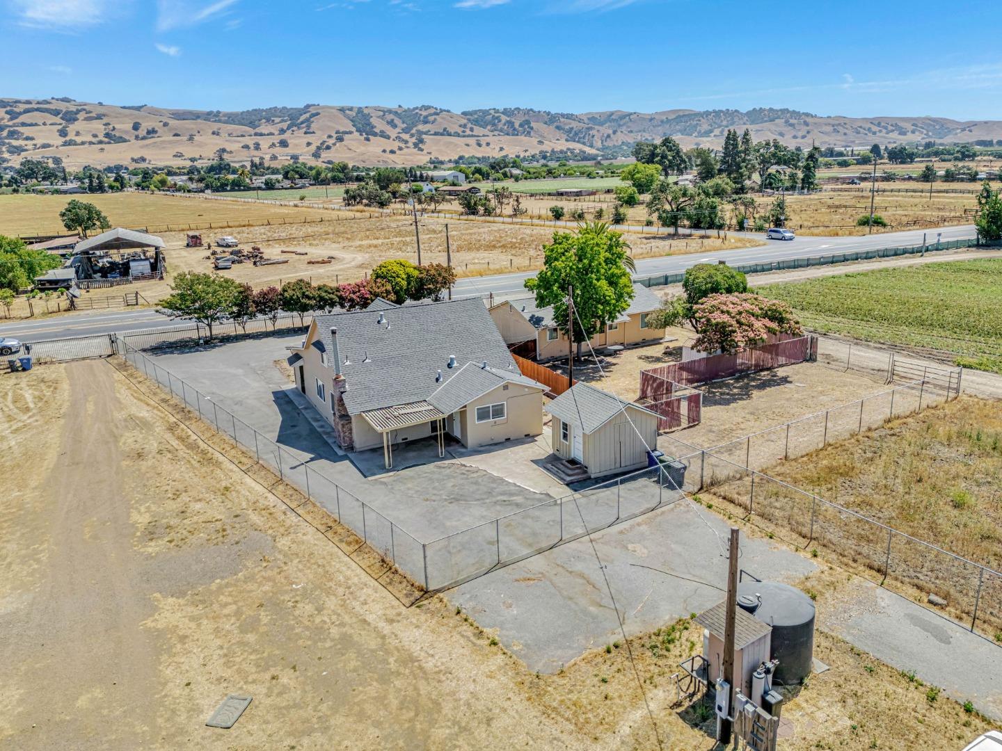 Detail Gallery Image 51 of 90 For 2718 Ferguson Rd, Gilroy,  CA 95020 - 4 Beds | 2 Baths