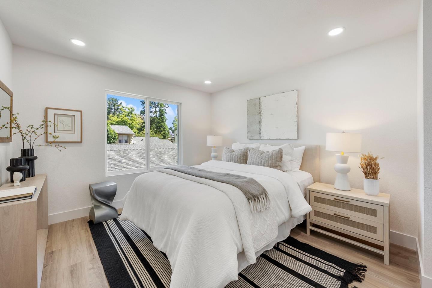 Detail Gallery Image 13 of 28 For 2044 Voss Park Ln, San Jose,  CA 95131 - 4 Beds | 1/1 Baths