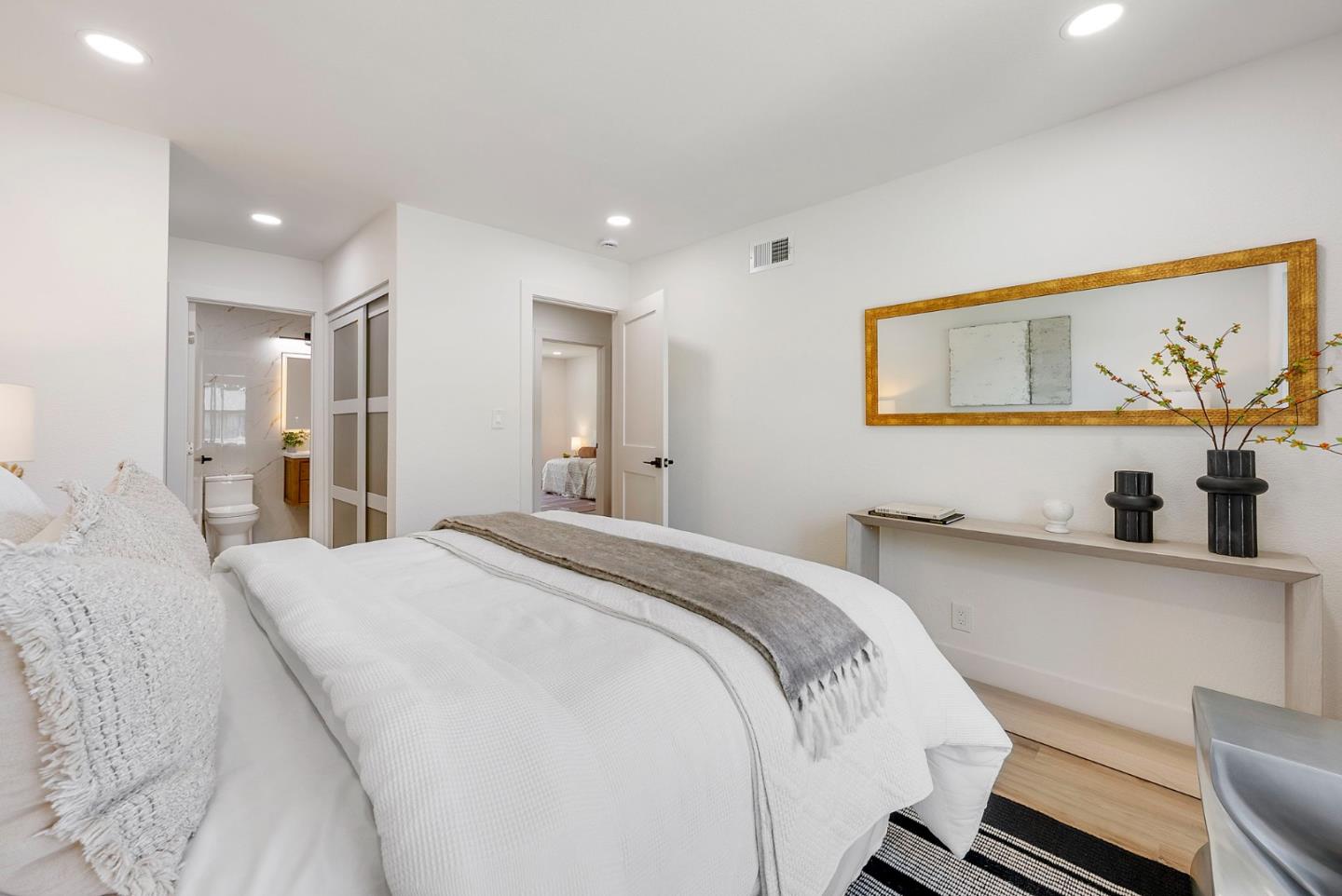 Detail Gallery Image 14 of 28 For 2044 Voss Park Ln, San Jose,  CA 95131 - 4 Beds | 1/1 Baths