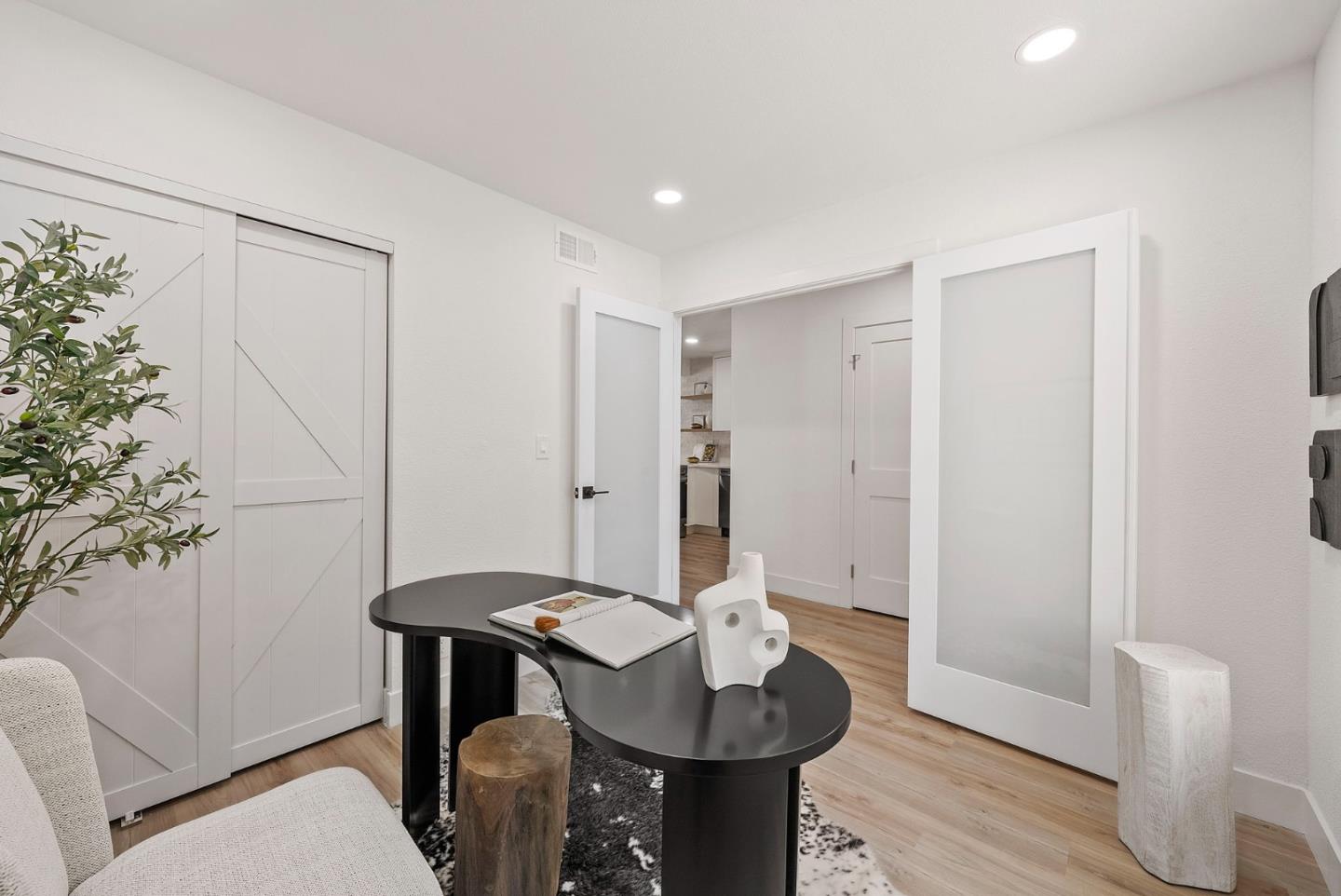 Detail Gallery Image 18 of 28 For 2044 Voss Park Ln, San Jose,  CA 95131 - 4 Beds | 1/1 Baths